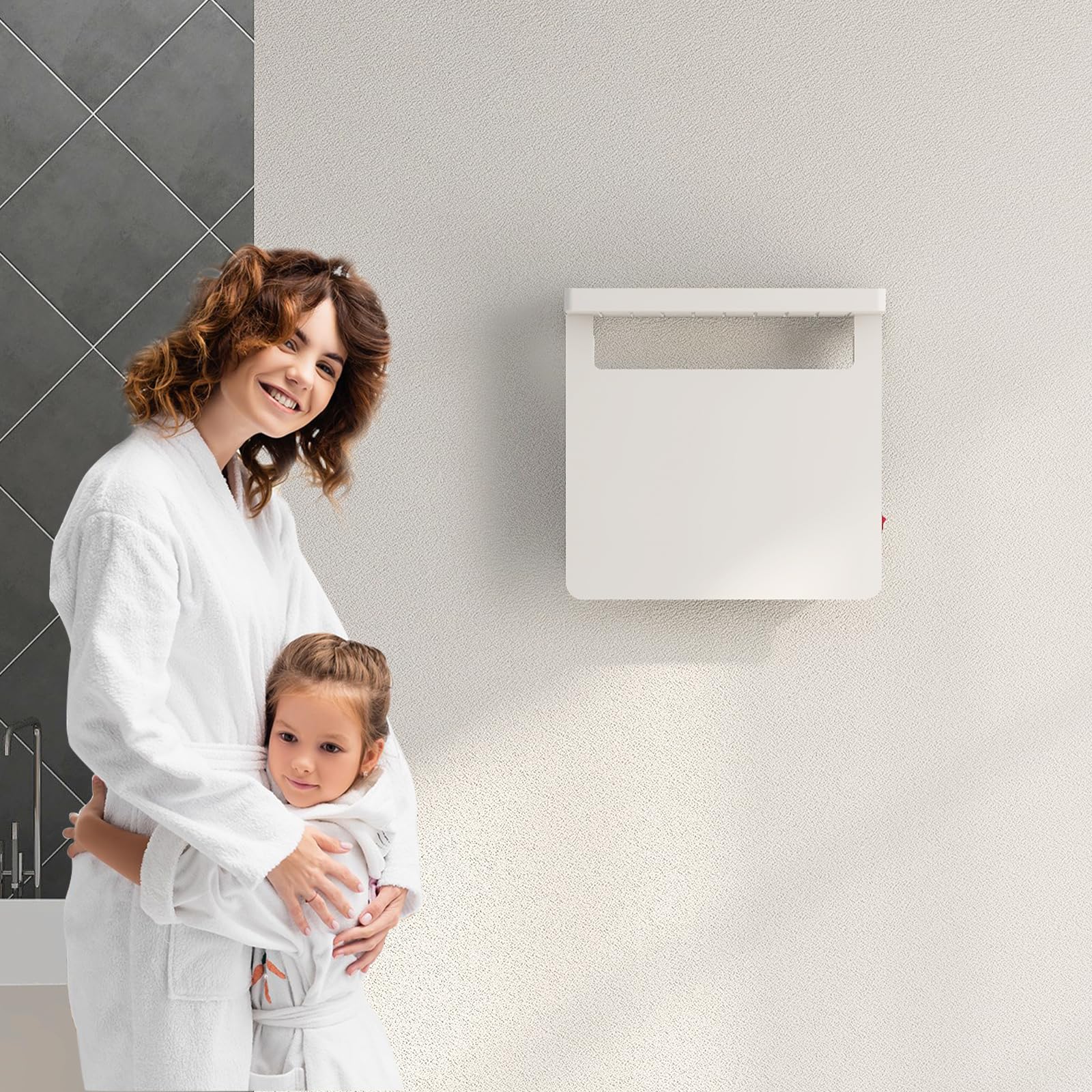 Elektrischer Handtuchwärmer mit Ablage aus Aluminium in Weiß zur Wandmontage