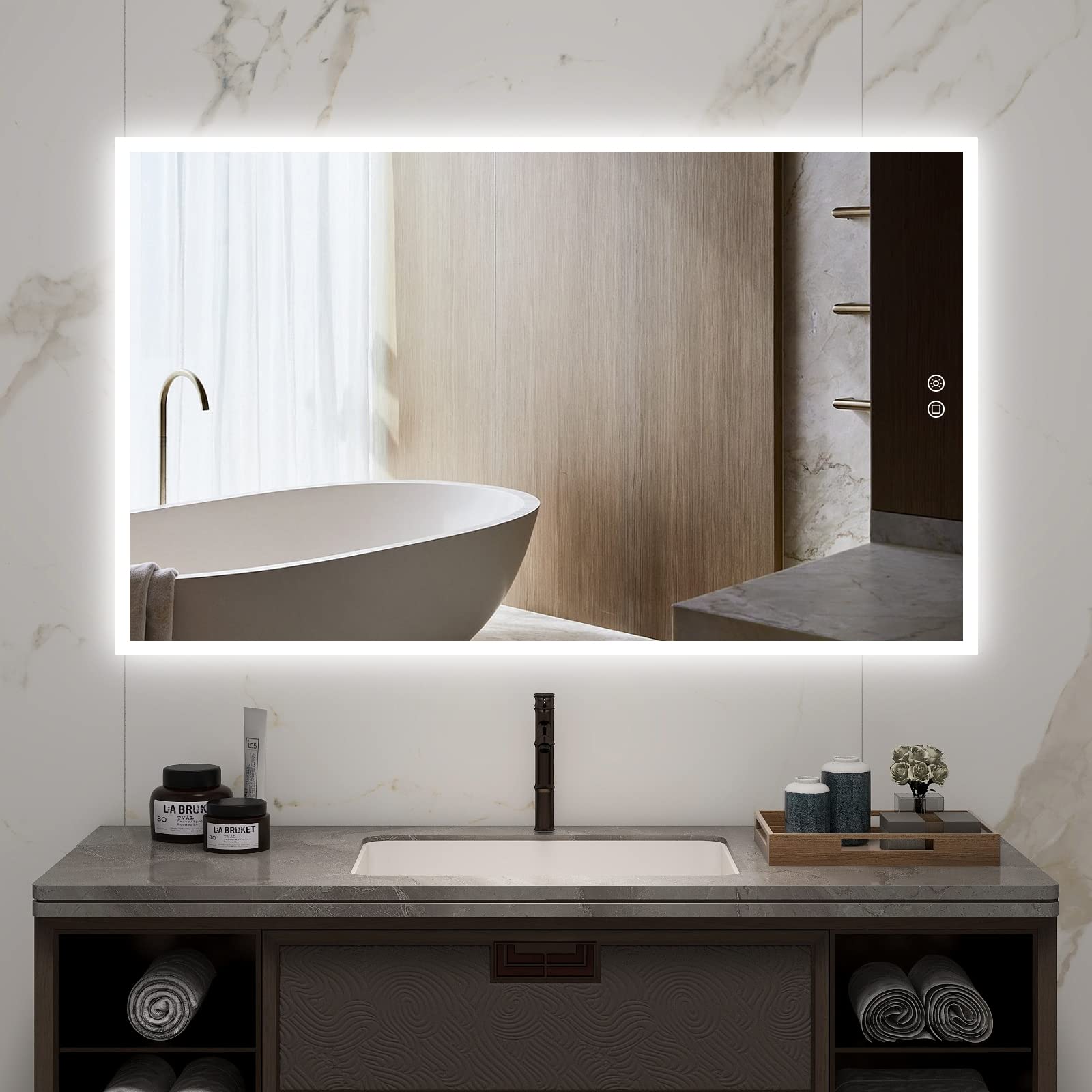 Beschlagfreier Badezimmerspiegel mit LED-Beleuchtung zur Wandmontage